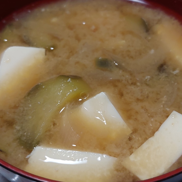 豆腐となすのお味噌汁